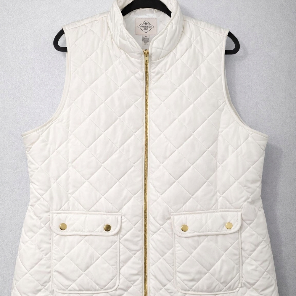St. John's Bay White Quilted Vest